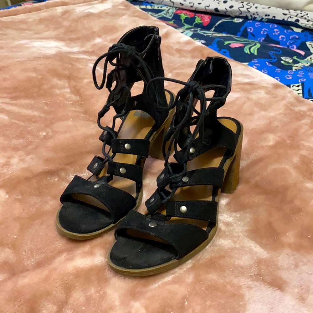 Black lace up heels size 7.5